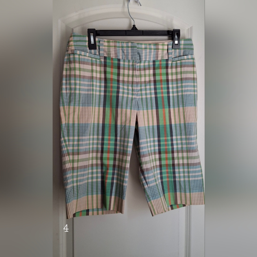 Harold's boys shorts sz 8 green tan casual travel Beach tropical school street
